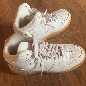 Air Force 1 HI SE Shoes